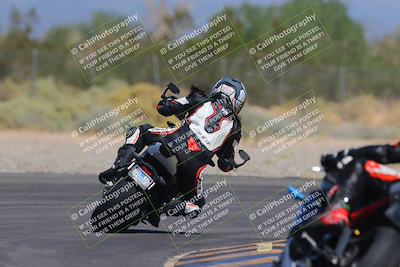 media/Sep-25-2023-Moto Forza (Mon) [[81ffa65e0a]]/B-C Group/Session 4 (Turn 2 Backside)/